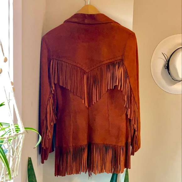 1960’s Women’s Suede Fringe Jacket - Picture 2 of 5